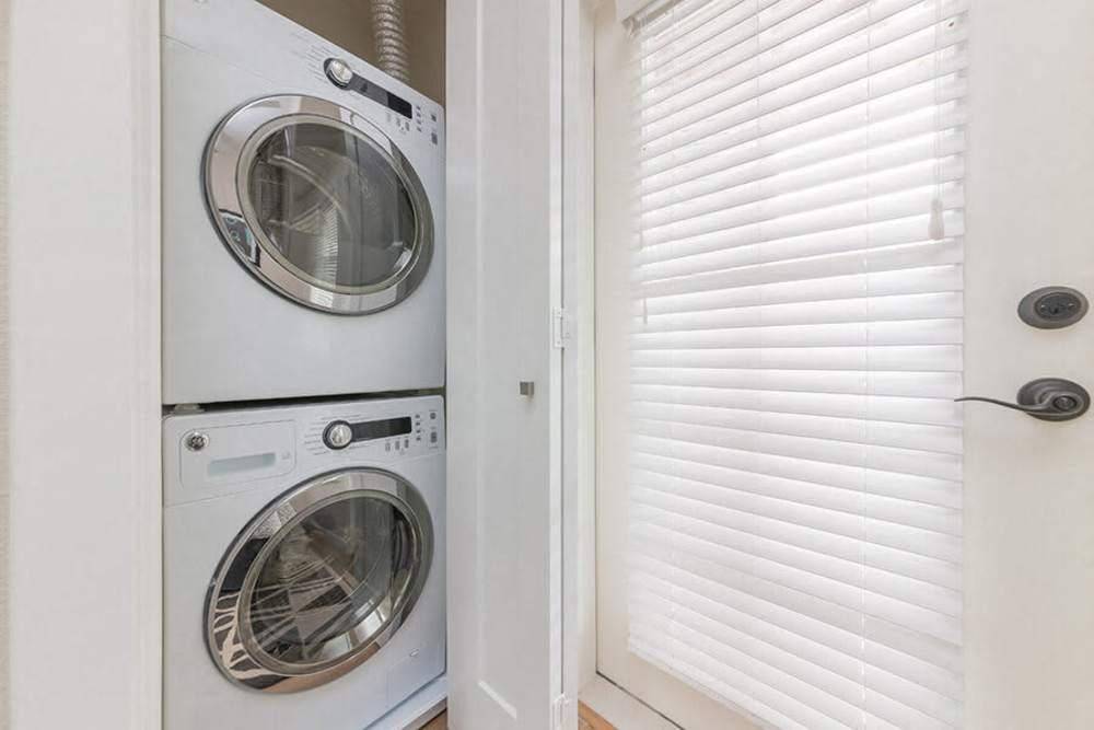 2 bedroom apartment near transit